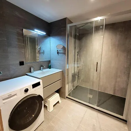 Apartment Beau T2 Classe 3*, Centre Les Gets, Terrasse, Parking, Locaux A Skis Et Velos - Fr-1-598-88 Les Gets